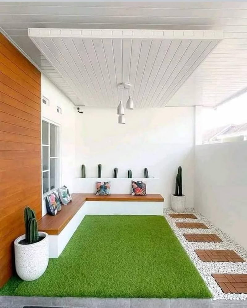 Minimalist Home Garden with Artificial Grass